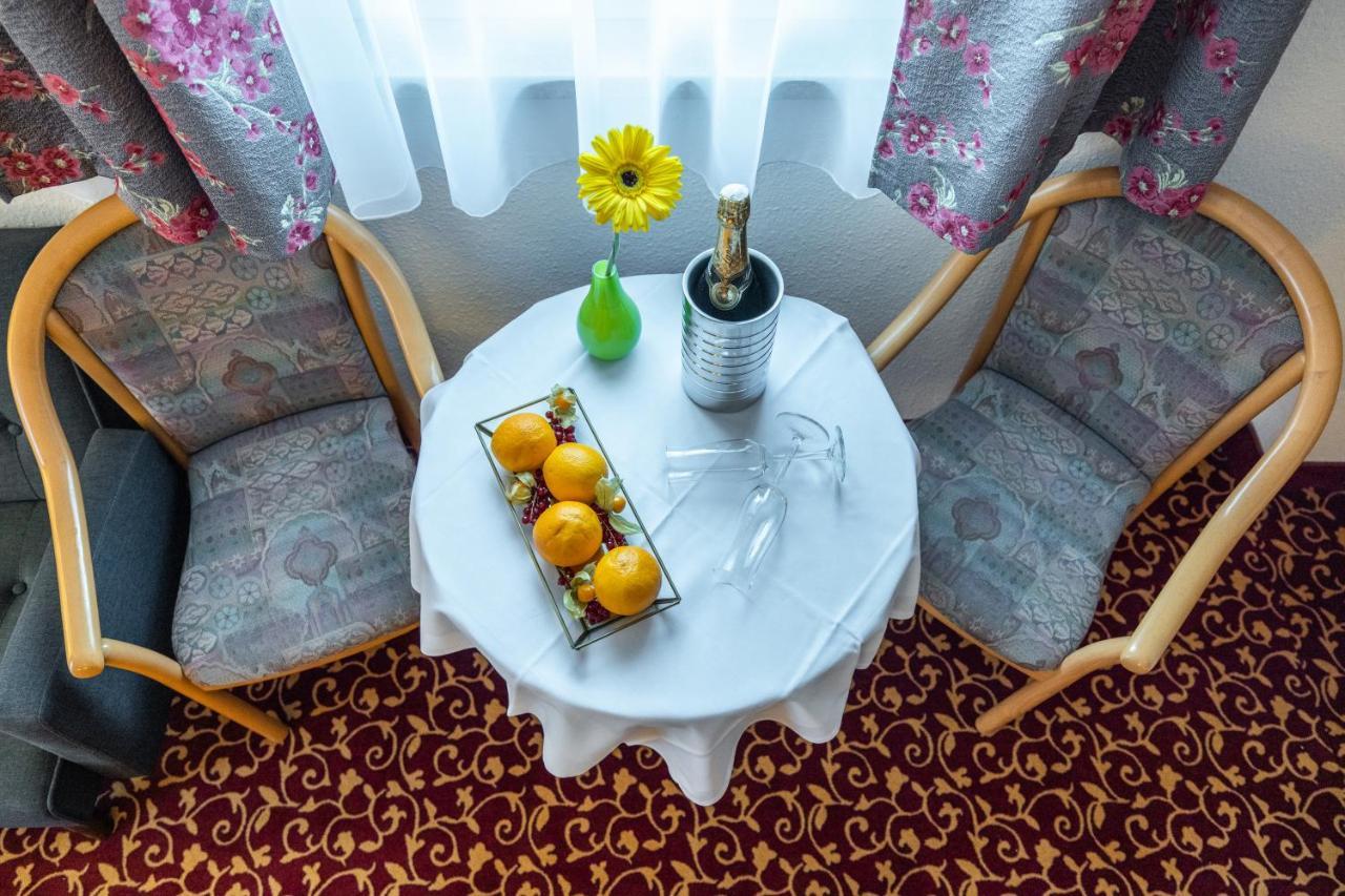 Pension & Cafe Abendroete Курорт-Ойбін Екстер'єр фото